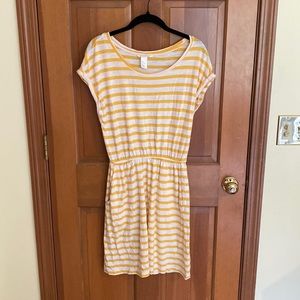 H&M T-shirt Small Dress White and Yellow Stripes